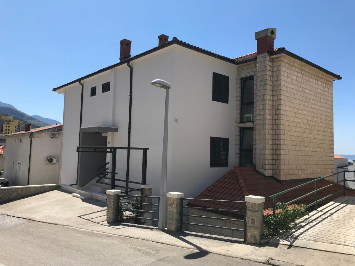 Apartments Tonkita With Jacuzzi Makarska Eksteriør bilde